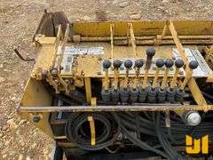 1998 GEHL 1448 CRAWLER ASPHALT PAVER SN: IP1017210