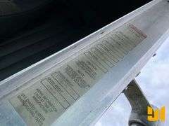 2000 KENWORTH T800B TANDEM AXLE DAY CAB TRUCK TRACTOR VIN: ***853146