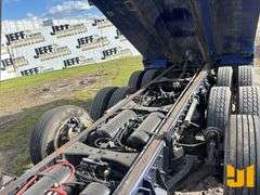 2020 KENWORTH T880 TRI-AXLE DUMP TRUCK VIN: 1NKZXPEX8LJ427909