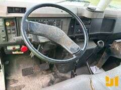 1997 INTERNATIONAL 4700 SINGLE AXLE VAN TRUCK VIN: 1HTSCAAM2VH489665