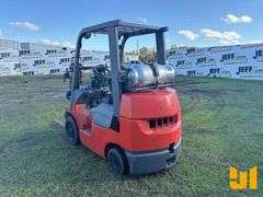 TOYOTA 4700 CUSHION TIRE FORKLIFT