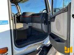 2007 VOLVO TRUCK VNL TANDEM AXLE DAY CAB TRUCK TRACTOR VIN: 4V4NC9GH47N481594