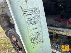 2005 STERLING TRUCK L7500 SERIES S/A ASPHALT DISTRIBUTOR TRUCK VIN: 2FZAASCS55AV42154