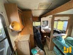 1996 KOMFORT 26FS FIFTH WHEEL CAMPER VIN: K53KFM21T1017287