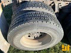 2007 VOLVO TRUCK VNL TANDEM AXLE DAY CAB TRUCK TRACTOR VIN: 4V4NC9GH47N481594