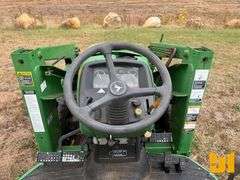 2001 JOHN DEERE 4600 4X4 TRACTOR W/ LOADER SN: LV4600H367634