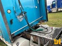 2001 KENWORTH W900L TANDEM AXLE TRUCK TRACTOR VIN: 874093