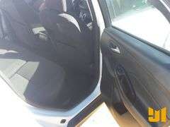 2016 FORD FOCUS VIN: 1FADP3K25GL205292 FWD