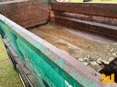 1998 VOLVO WG64 TANDEM AXLE DUMP TRUCK VIN: 4VHJCCFD7WN860211