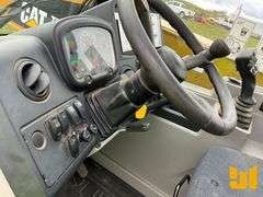 2019 CATERPILLAR TH408D 8800 LB TELESCOPIC FORKLIFT SN: TH900921