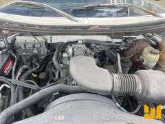 2005 FORD F-150 XL EXTENDED CAB 4X2 PICKUP VIN: 1FTRF12W95NA26474