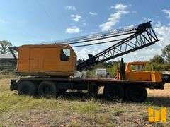 1979 TRUCK CRANE