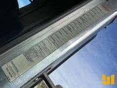 2009 KENWORTH T8 SERIES TANDEM AXLE DAY CAB TRUCK TRACTOR VIN: 1XKDD49XX9J255876