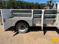 2018 FORD F-350XL SD S/A UTILITY TRUCK VIN: 1FDRF3G63JEC11906