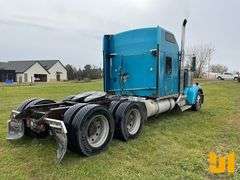 2001 KENWORTH W900L TANDEM AXLE TRUCK TRACTOR VIN: 874093
