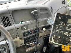 2005 STERLING TRUCK L7500 SERIES S/A ASPHALT DISTRIBUTOR TRUCK VIN: 2FZAASCS55AV42154