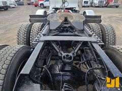 2018 KENWORTH T8 SERIES TRI AXLE DAY CAB TRUCK TRACTOR VIN: 1XKDP4EX0JR188496