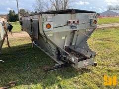 MONROE MSV-156-80-62-MN SALT AND SAND SPREADER SN: 10-11-7442