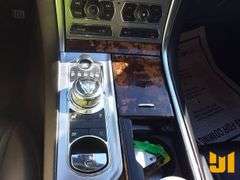 2013 JAGUAR XF VIN: SAJWA0E78D8S71670