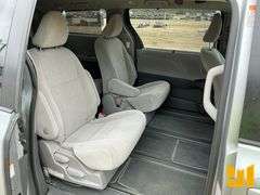 2019 TOYOTA SIENNA VIN: 5TDJZ3DC6KS220999 AWD