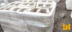 (36) DECORATIVE CONCRETE RETAINING WALL BLOCKS