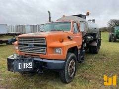 1994 FORD F-800 S/A ASPHALT DISTRIBUTOR TRUCK VIN: 1FDYK84E4RVA07420