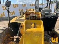 2005 CATERPILLAR TH350B 6000 LB TELESCOPIC FORKLIFT SN: CATTH350KSLD01405