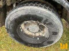 1994 FORD F-800 S/A ASPHALT DISTRIBUTOR TRUCK VIN: 1FDYK84E4RVA07420