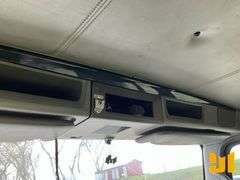 2009 KENWORTH T8 SERIES TANDEM AXLE DAY CAB TRUCK TRACTOR VIN: 1XKDD49XX9J255876