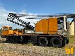 1979 TRUCK CRANE