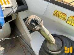 2005 CATERPILLAR TH350B 6000 LB TELESCOPIC FORKLIFT SN: CATTH350KSLD01405