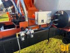 2018 KENWORTH T3 SERIES SINGLE AXLE REAR DISCHARGE MIXER TRUCK VIN: 2NKHHM6X2JM195027