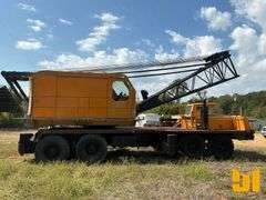 1979 TRUCK CRANE