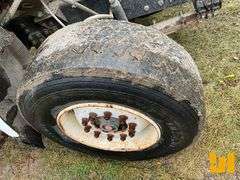 1998 VOLVO WG64 TANDEM AXLE DUMP TRUCK VIN: 4VHJCCFD7WN860211