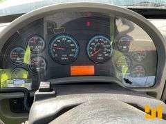 2014 INTERNATIONAL 7400 T/A DIGGER DERRICK TRUCK TEREX COMMANDER C4050 VIN: 1HTWGAZR7EH096377