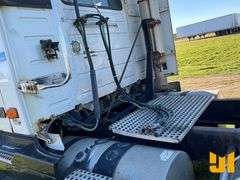 2007 VOLVO TRUCK VNL TANDEM AXLE DAY CAB TRUCK TRACTOR VIN: 4V4NC9GH47N481594