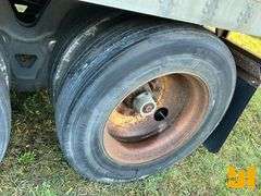 2002 UTILITY TRAILER MANUFACTURER VS2DC 53'X102" VAN TRAILER VIN: 1UYVS25352C825601