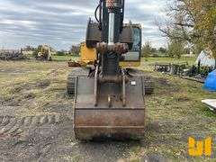 2006 DEERE 240D LC HYDRAULIC EXCAVATOR SN: FF240DX605367