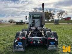 2009 KENWORTH T8 SERIES TANDEM AXLE DAY CAB TRUCK TRACTOR VIN: 1XKDD49X09J255885