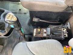 2003 KENWORTH T800 TRI-AXLE DUMP TRUCK VIN: 1NKDXUEXX3J383453