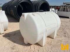 AXIS MOLDINGS 500 GALLON PLASTIC TANK