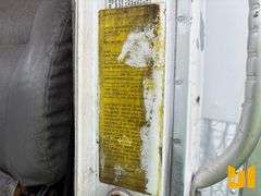 1997 INTERNATIONAL 4700 SINGLE AXLE VAN TRUCK VIN: 1HTSCAAM2VH489665