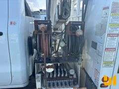 2019 CHEVROLET SILVERADO 5500HD FEC 4400 LB BOOM TRUCK VIN: 1HTKHPVK8KH885611