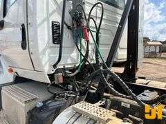 2018 INTERNATIONAL LT625 TANDEM AXLE DAY CAB TRUCK TRACTOR VIN: 3HCDZAPR9JL172195