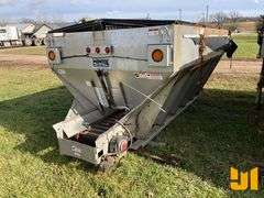 MONROE MSV-156-80-62-MN SALT AND SAND SPREADER SN: 10-11-7441