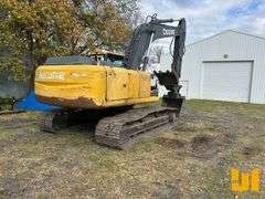 2006 DEERE 240D LC HYDRAULIC EXCAVATOR SN: FF240DX605367