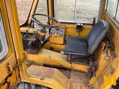 TRACKLESS VEHICLES SIDE WALK MACHINE