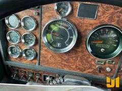 2001 KENWORTH W900L TANDEM AXLE TRUCK TRACTOR VIN: 874093