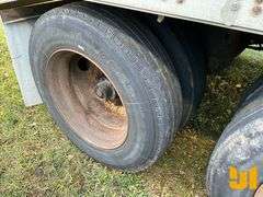 2002 UTILITY TRAILER MANUFACTURER VS2DC 53'X102" VAN TRAILER VIN: 1UYVS25372C825602