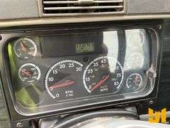 2007 FREIGHTLINER COLUMBIA TANDEM AXLE DAY CAB TRUCK TRACTOR VIN: 1FUJA6CG17LX37769